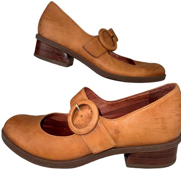 Dansko Brown Flats with Buckle - Picture 4 of 10